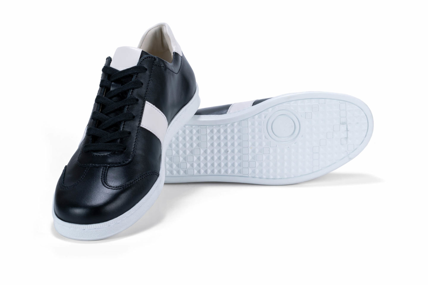 G&T Klasszikus Fekete - Fehér bőr sportcipő