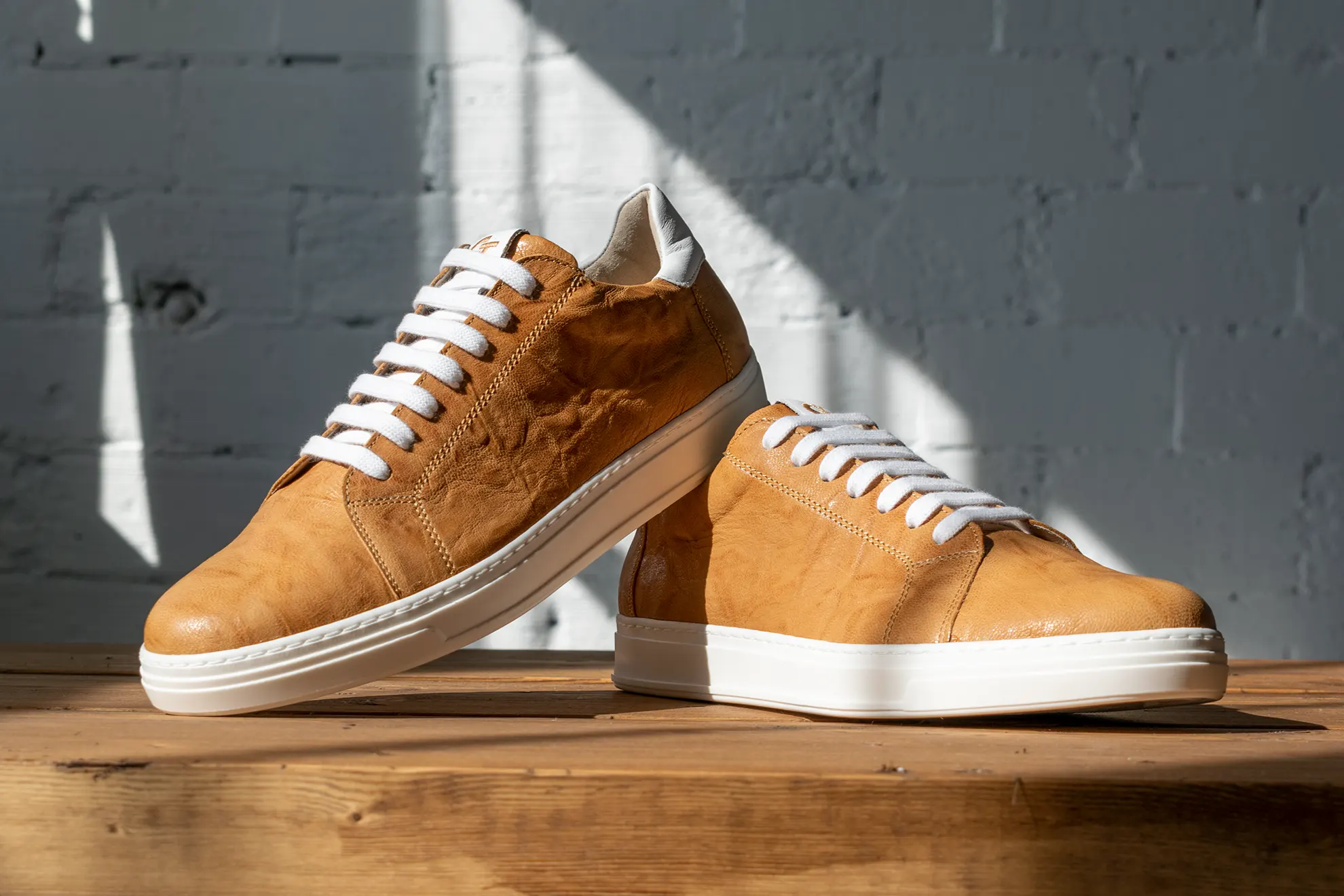 G&T Elit Patina Mogyoró - Fehér sneaker