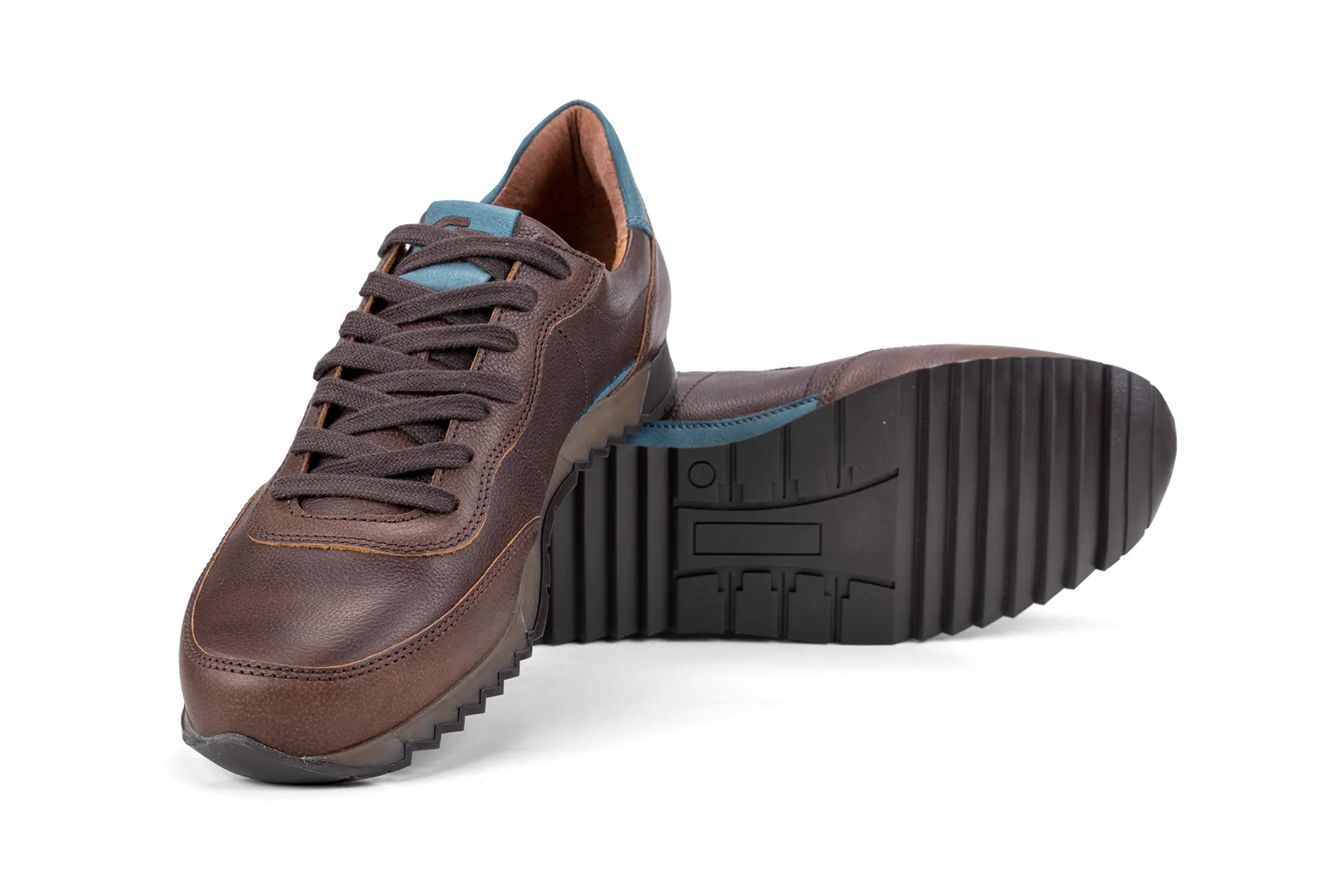 G&T Aktív Nomád bőr sportcipő