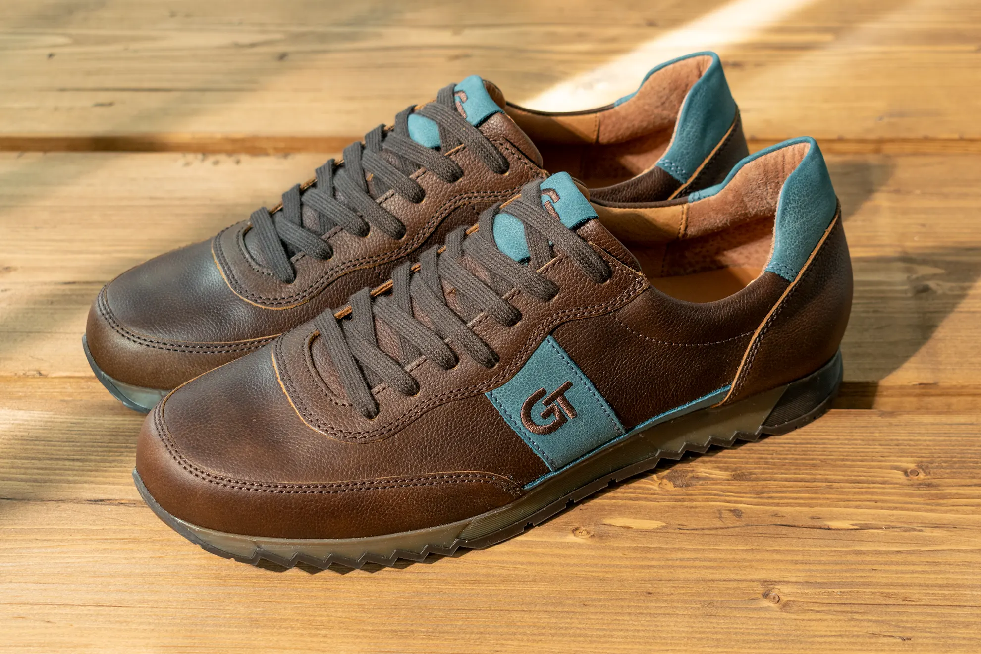 G&T Aktív Nomád bőr sportcipő