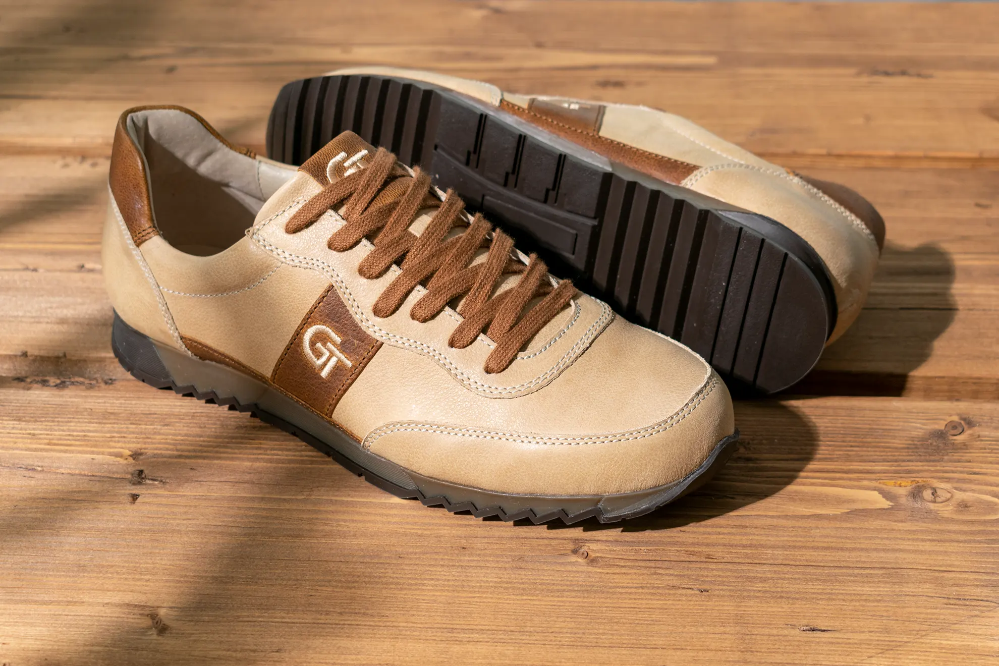 G&T Aktív Prémium Karaván bőr sportcipő